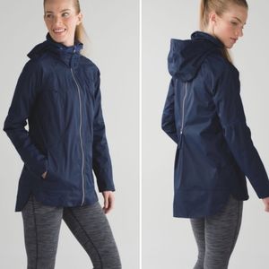 Lululemon Fo Drizzle Jacket 6 Navy Blue Rain Coat Hooded Rainbow